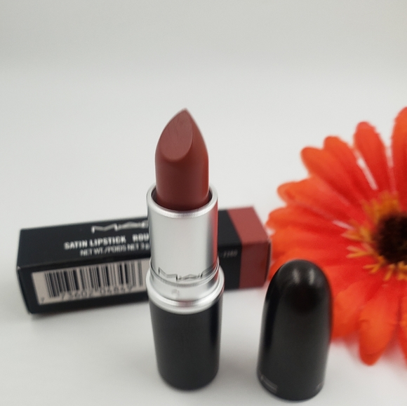 Mac cosmetics satin lipstick. MOCHA. - Picture 8 of 11